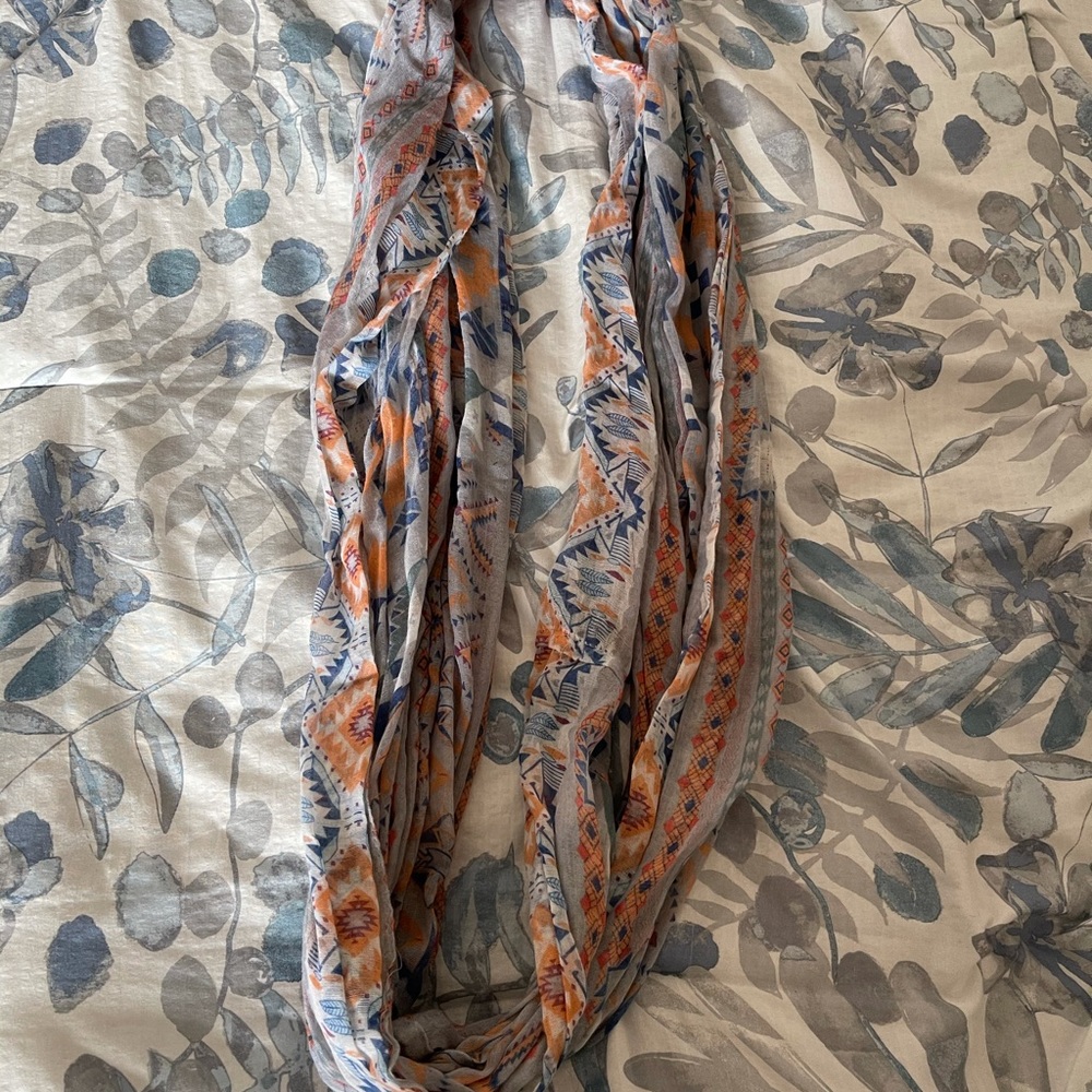 Infinity scarf